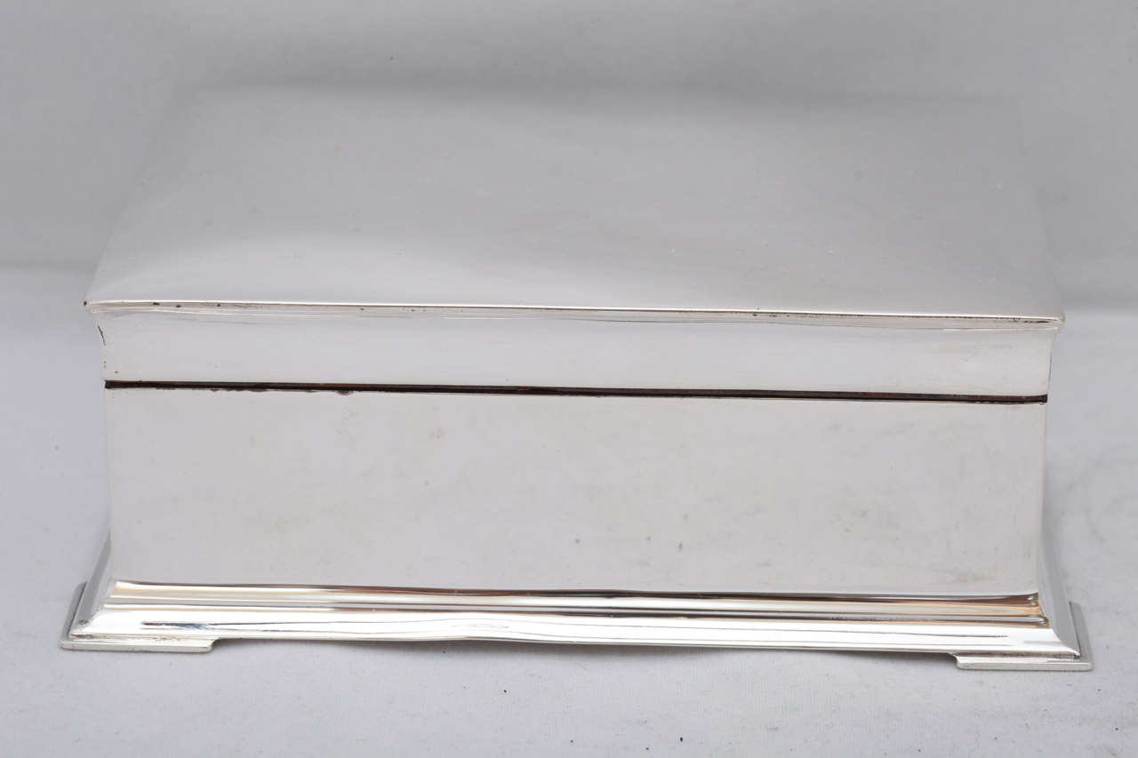 British Art Deco Sterling Silver Footed Table Box with Hinged Lid