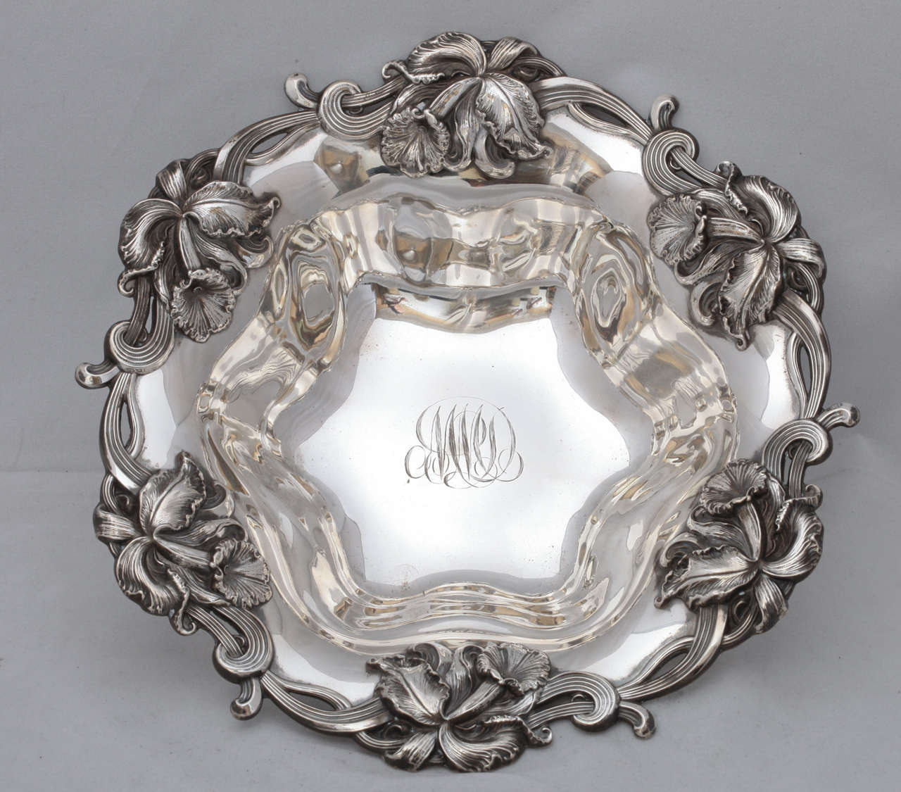19th Century Art Nouveau Sterling Silver Centerpiece or Serving Bowl