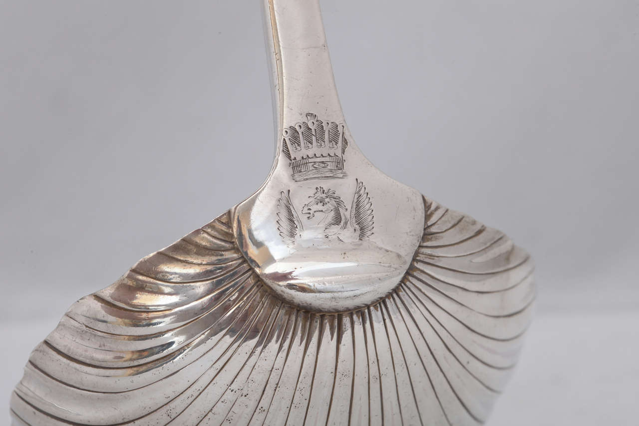 Irish Georgian Sterling Silver Soup or Punch Ladle In Excellent Condition In New York, NY