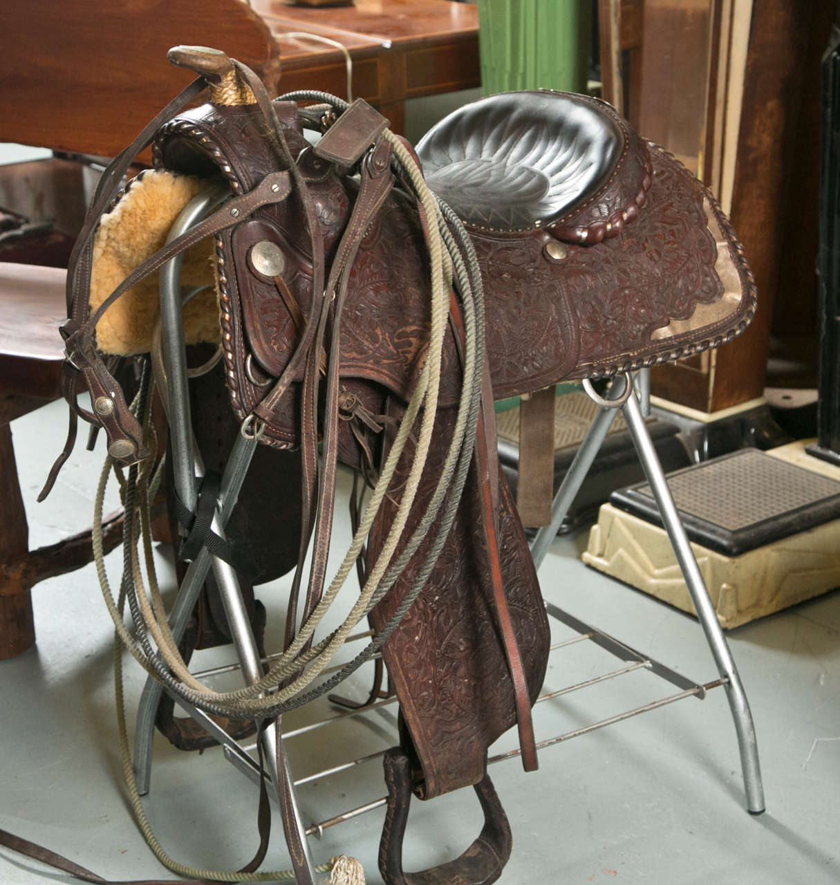 Show Saddle with Stand - Billy Cook Signature 1