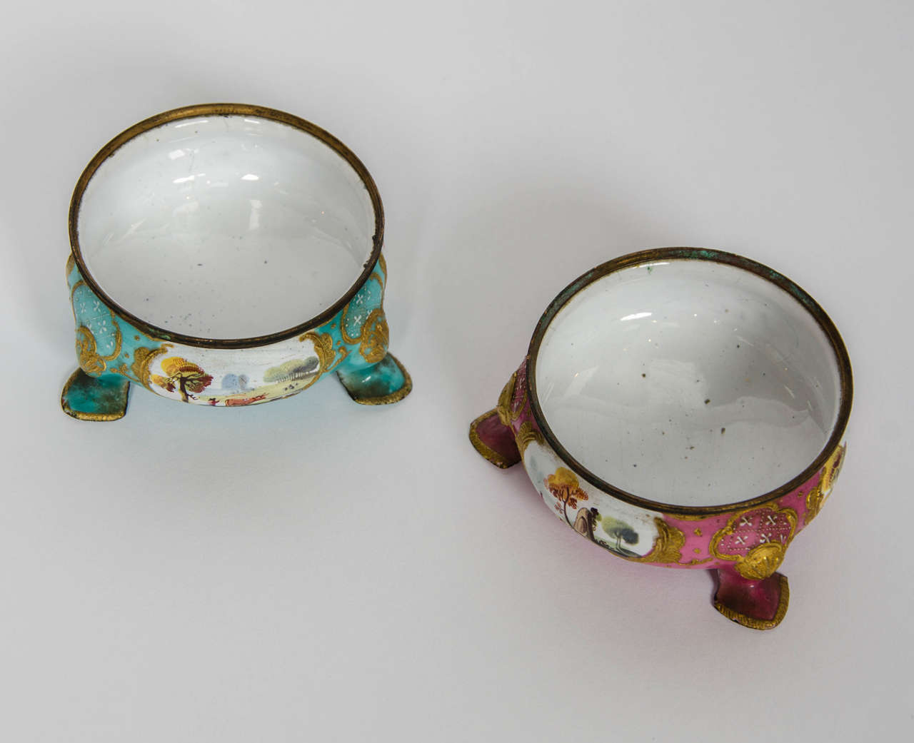 Painted Pair of Bilston Enamel Salts