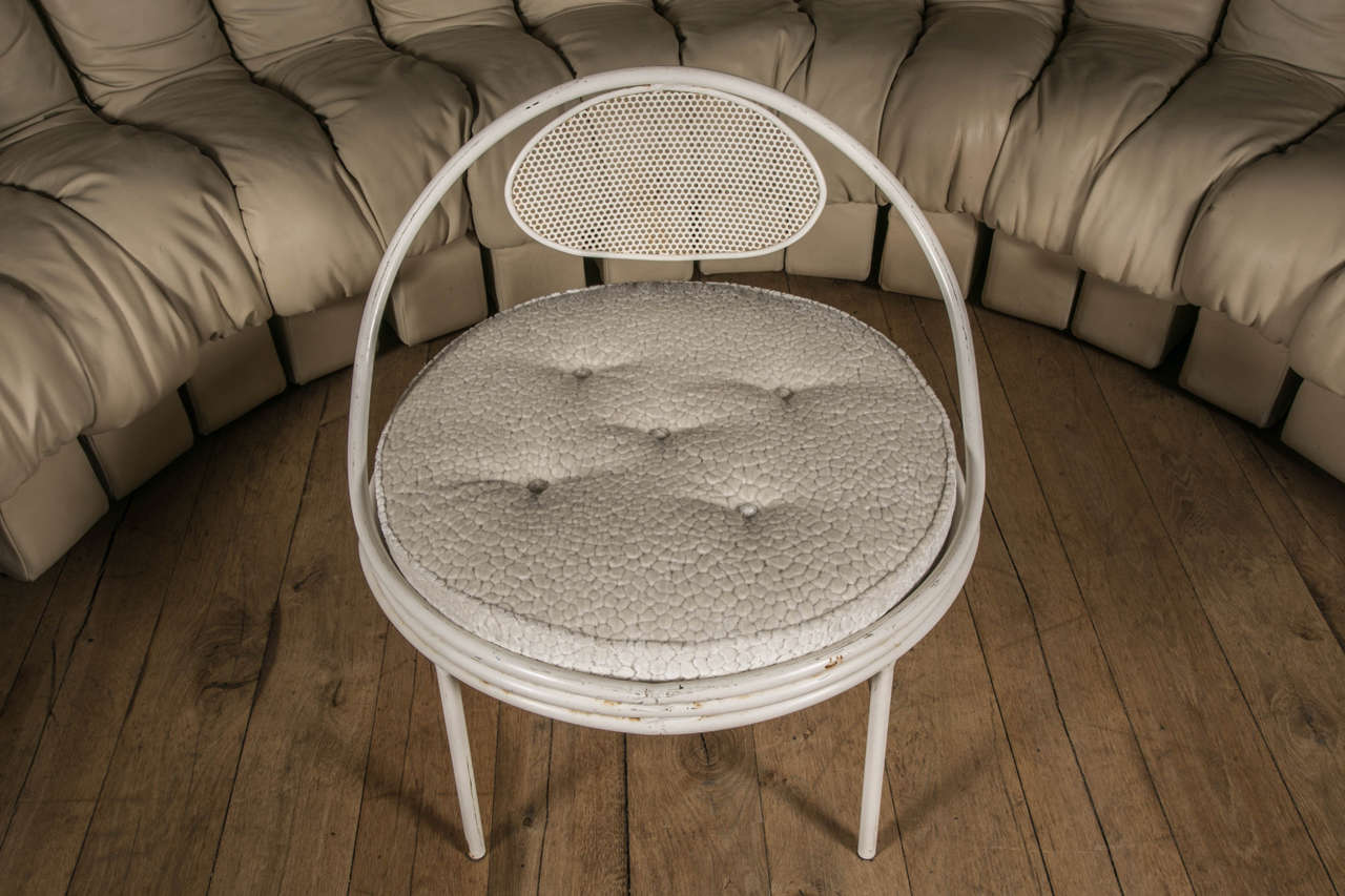 Pair of White Copacabana Lounge Chairs by Mathieu Matégot, First Edition In Good Condition In Paris, FR