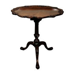 Antique An English Mahogany Tripod Table