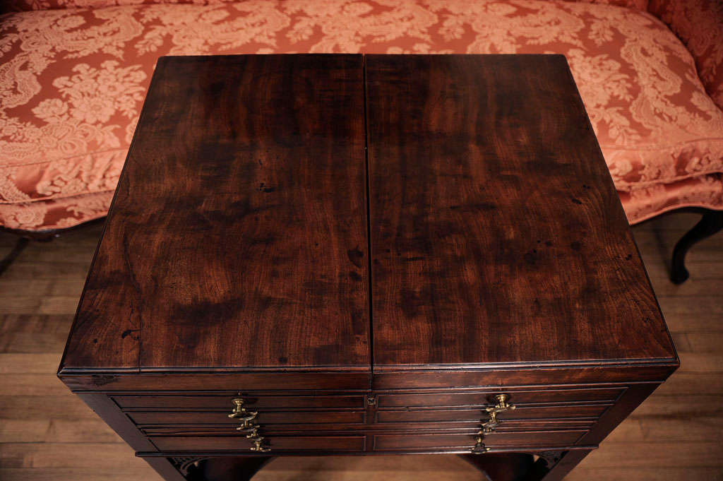 George III. mahogany Beau Brummel dressing table Ca. 1760 3