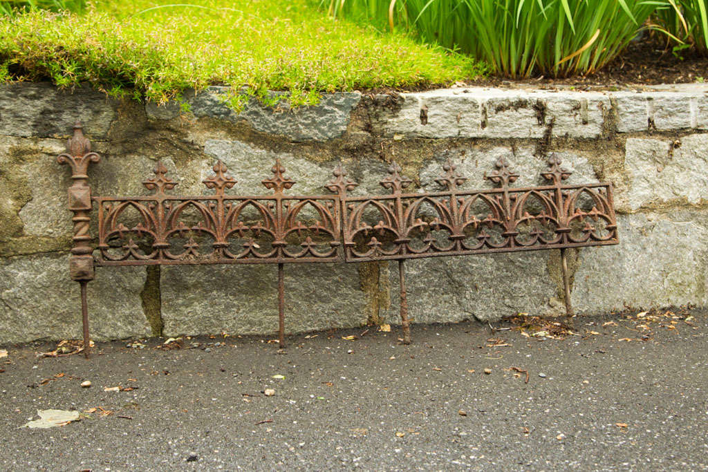 Ooh-la-la!  Years ago, we found a good quantity of the most beautiful fleur-de-lys and trefoil motif garden edging, had our metalsmith attach anchoring steel stakes, and selfishly used it to edge our own herb garden.  Well, we're changing up the