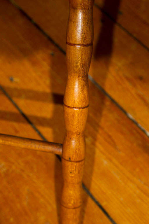Atemberaubender französischer Faux-Bamboo-Klapptisch (Mitte des 20. Jahrhunderts)