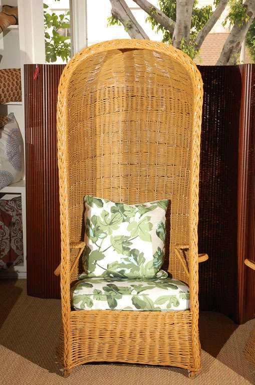 Contemporary Exceptional Wicker Porter Chairs