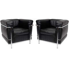 Pair of le Corbusier Petit Confort Lounge Chairs by Cassina