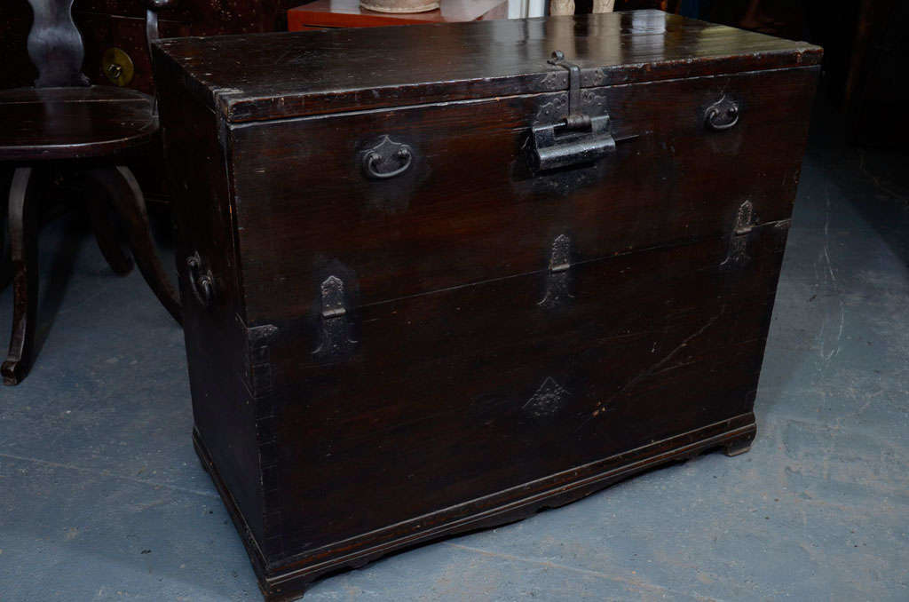 Dark Elmwood Blanket Chest w/ Iron Fittings