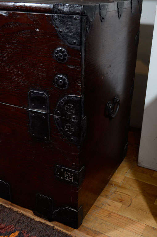 Blanket Chest w/ Iron Fittings For Sale 3