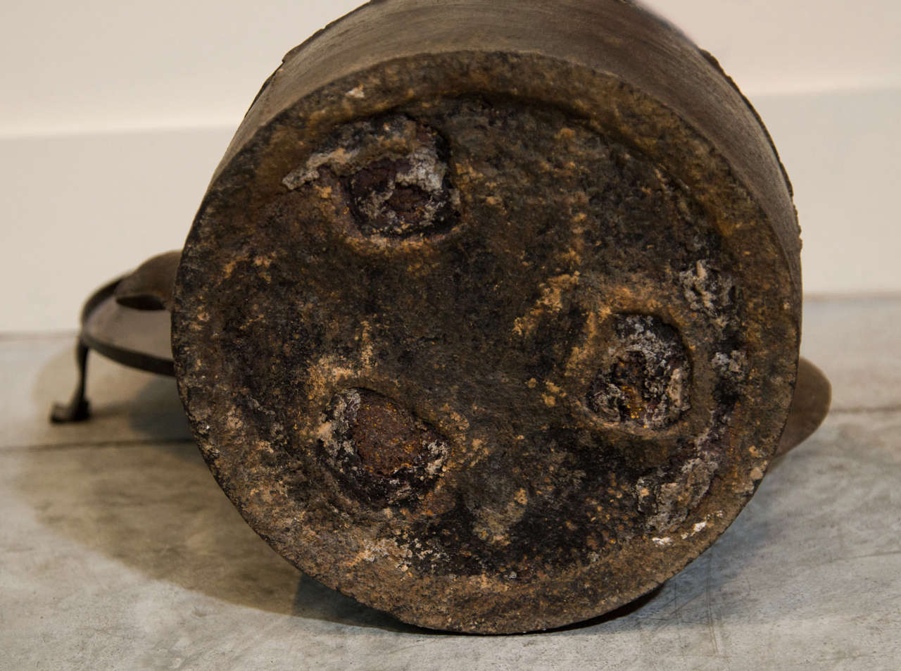 18th Century Chinese Cast Iron Teapot 5