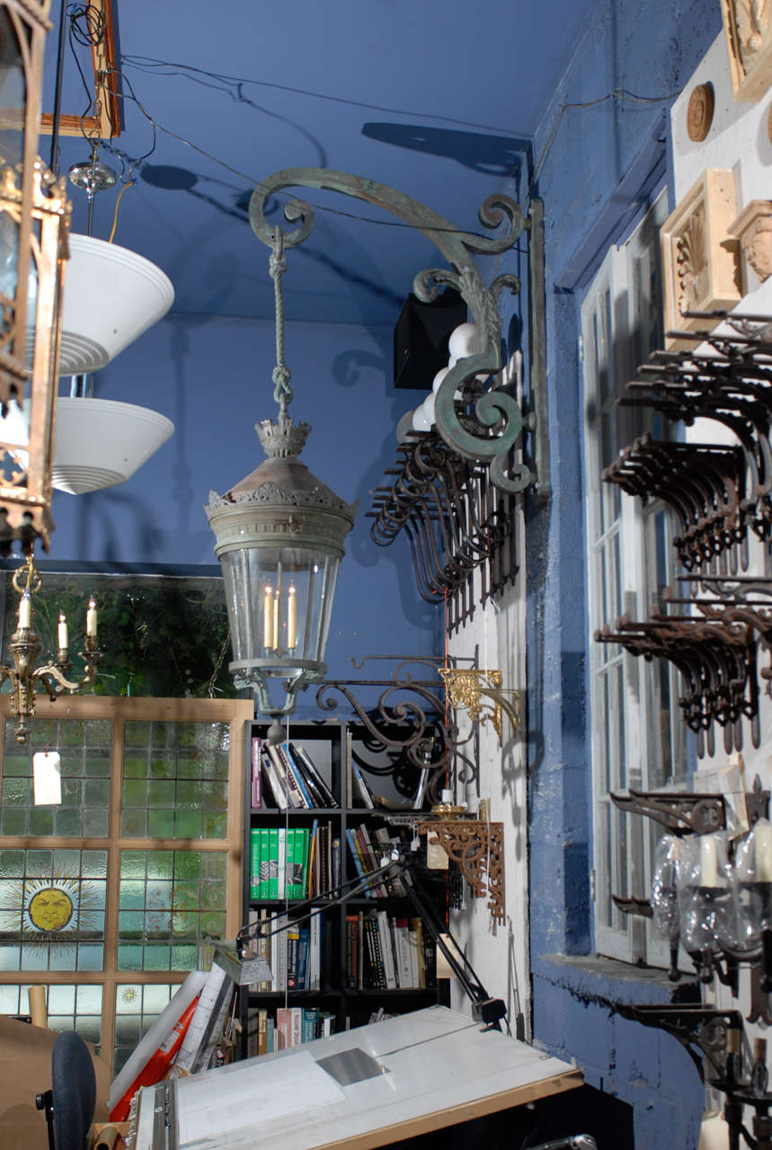 Pair of 19th Century Parisian Lanterns Suspended from Brackets For Sale 5