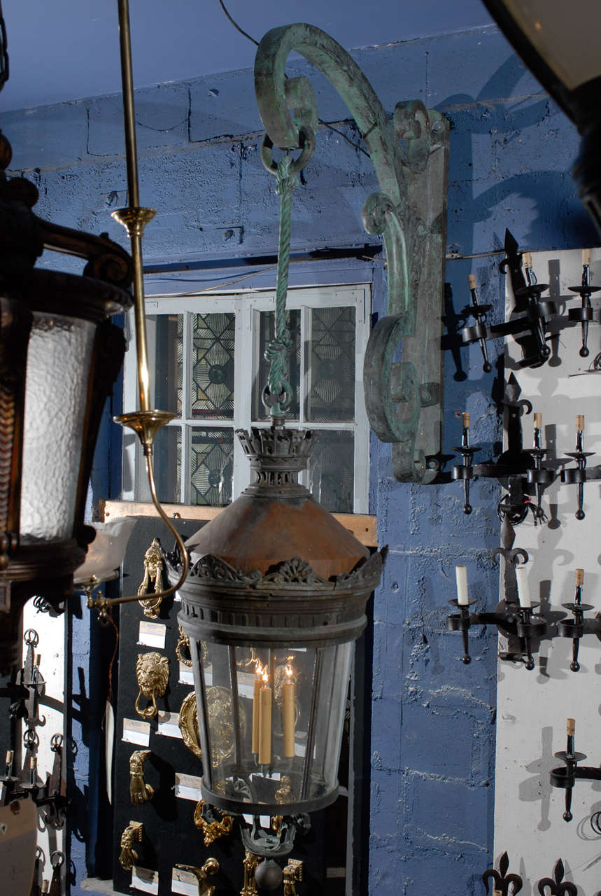 Pair of 19th Century Parisian Lanterns Suspended from Brackets For Sale 4