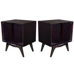 Pair of Modernist End Tables/Nightstands in the Manner of Vladimir Kagan