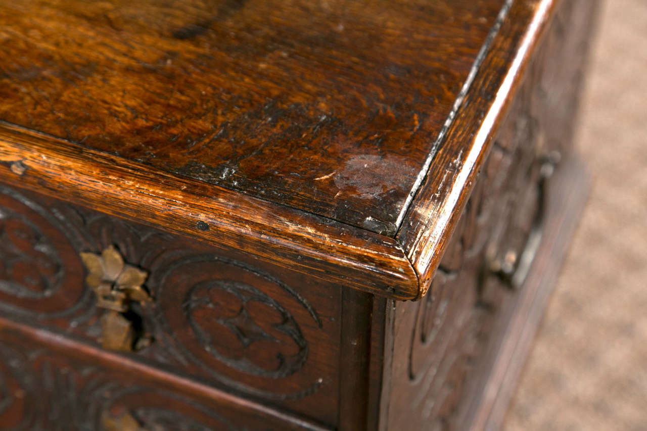 19th Century Oak Box with Liner For Sale 4