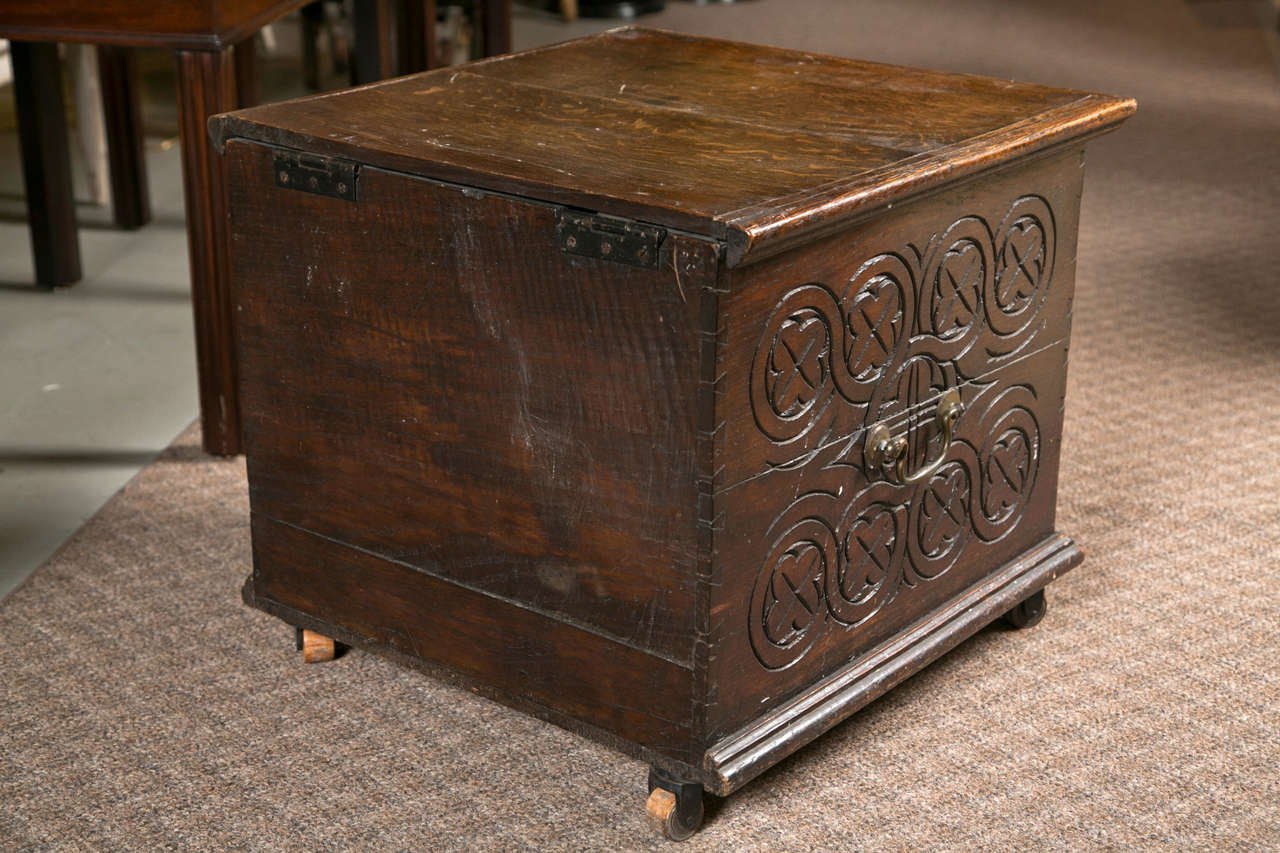 A Beautiful English 19th Century Oak box with liner, and brass detailing.