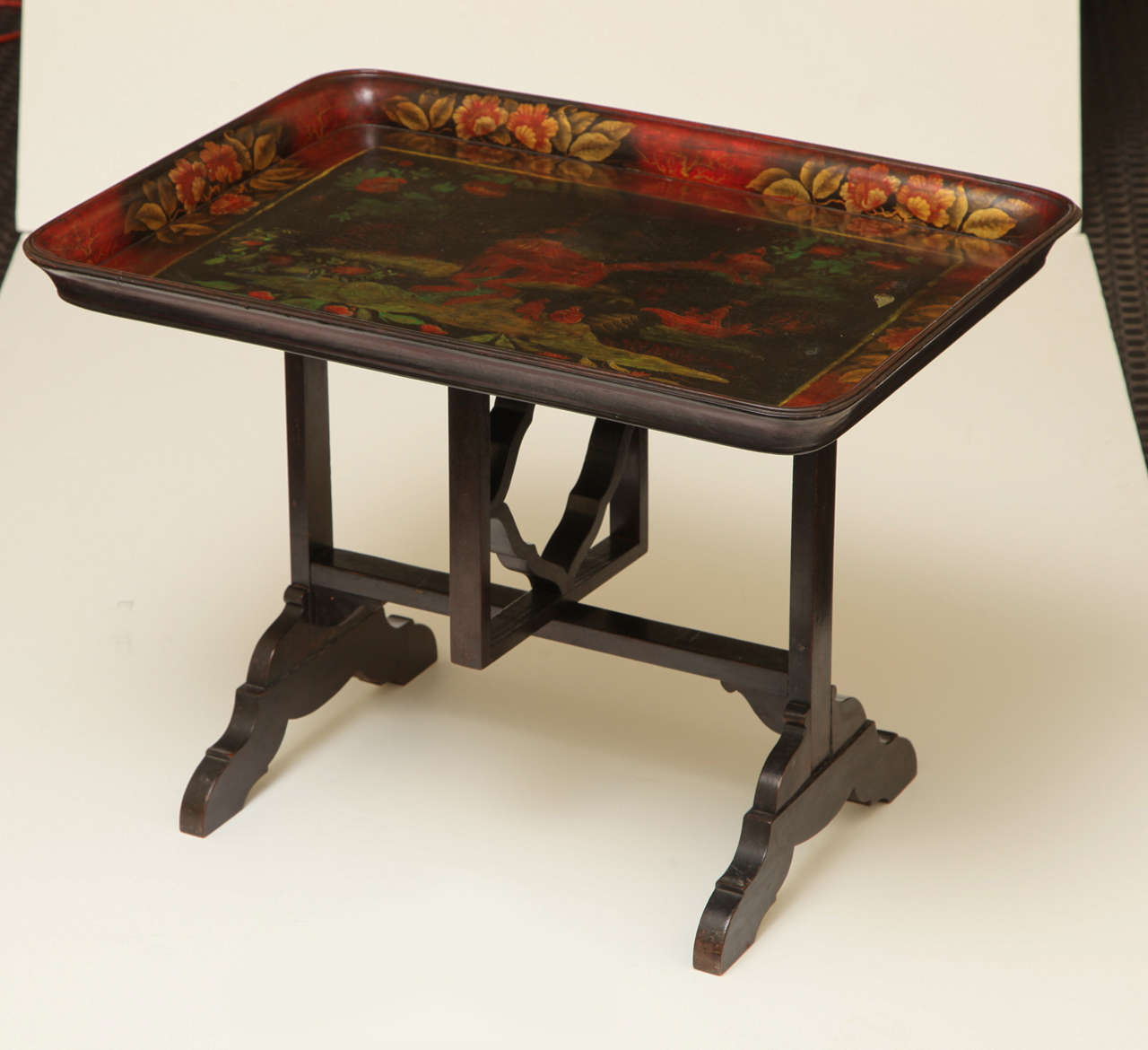 Victorian Polychrome Wood Chinoiserie Motif Tilt Coffee Table For Sale