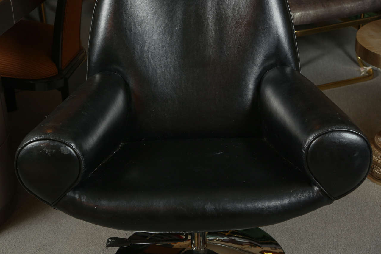 OX  Chair In Good Condition In New York, NY