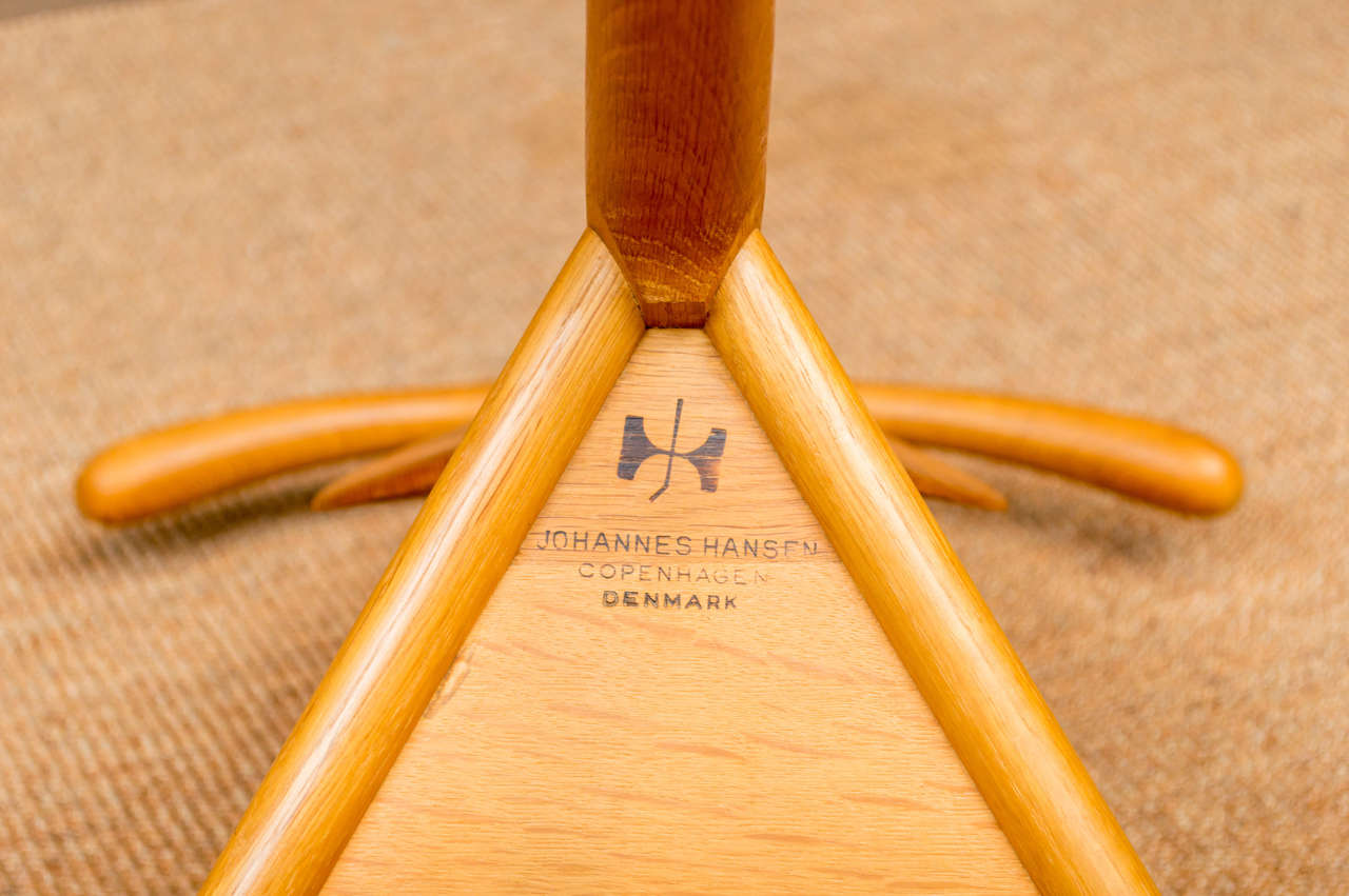 Hans J. Wegner Valet Chair 1