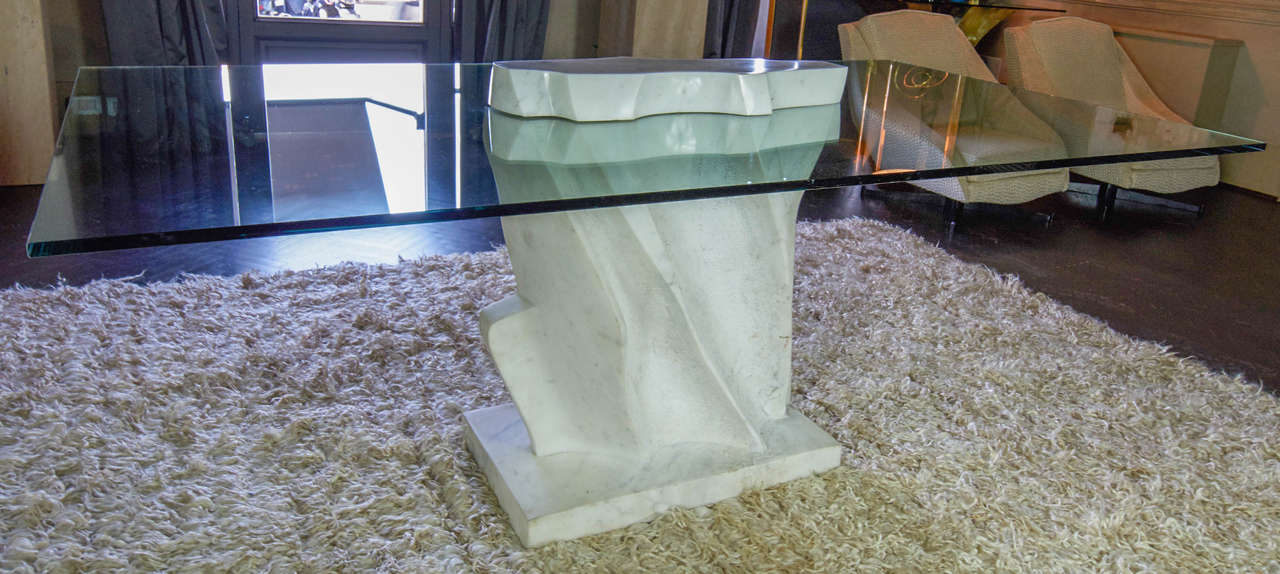Coffa 81 White Carrara Marble and Glass Italian Sculptural Table, 1981. 6
