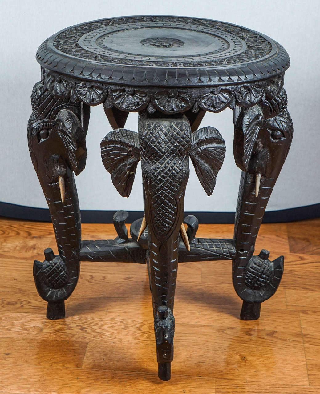 indian elephant stool