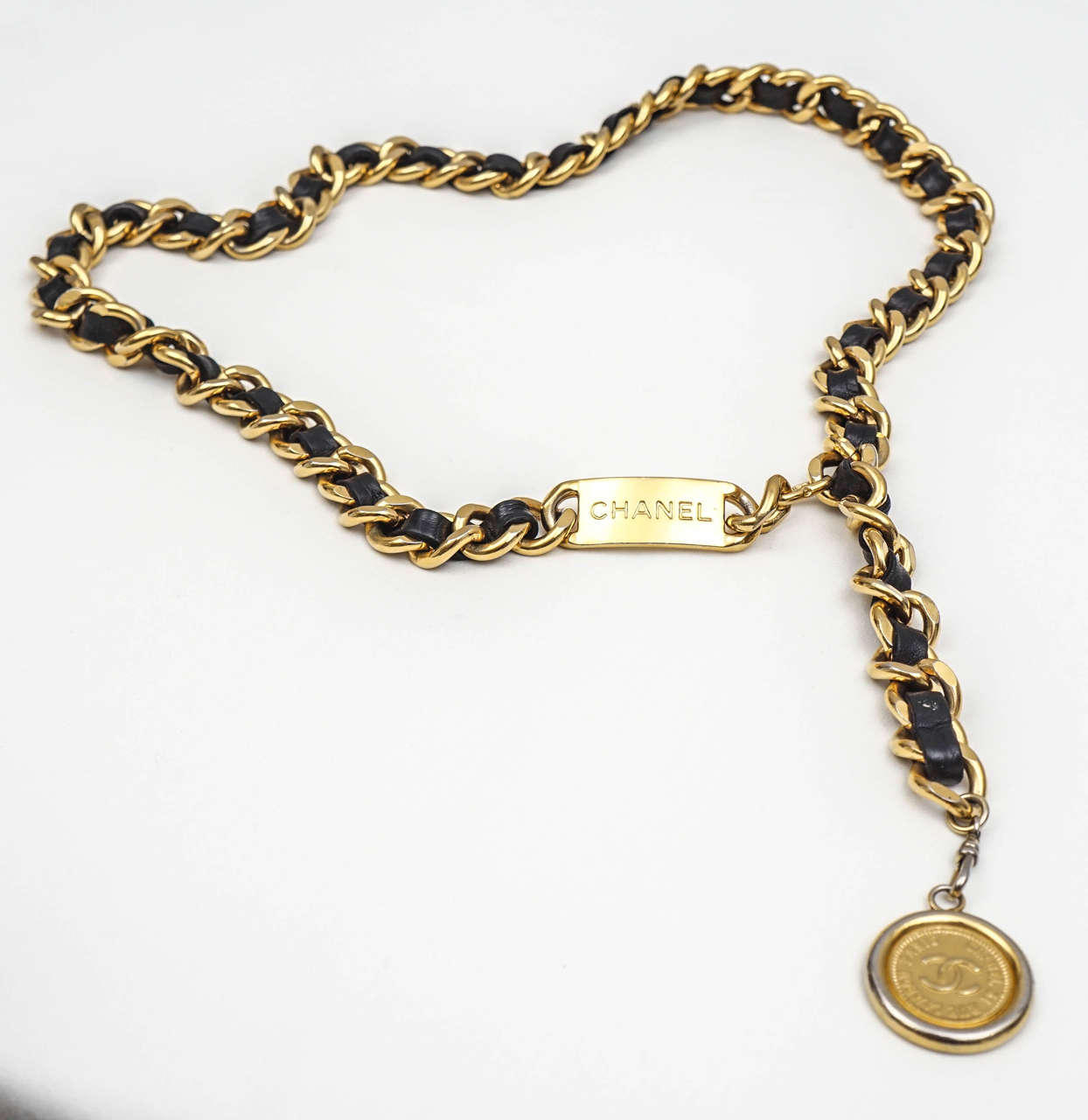 Classic Chanel woven leather and metal chain belt. with Chanel 
