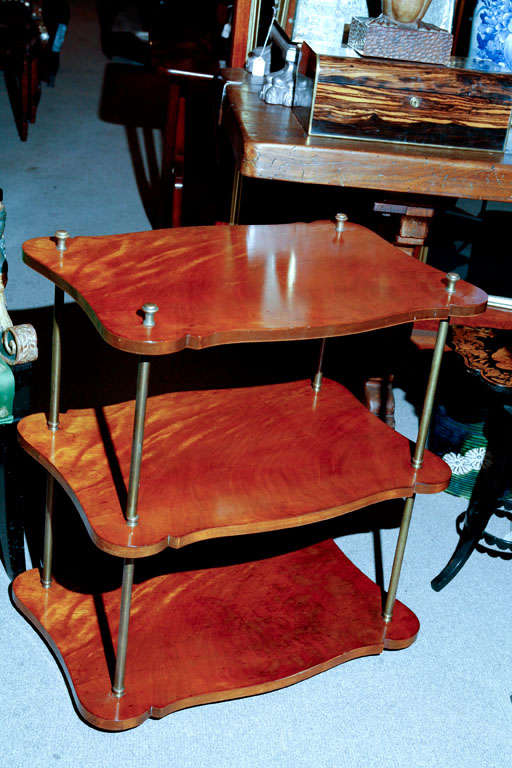 Regency Etagere