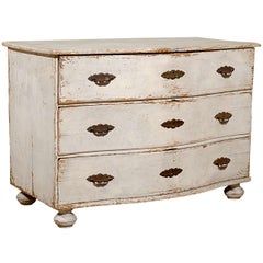 Swedish Baroque Period Three-Drawer Grey Painted Commode with Serpentine Front