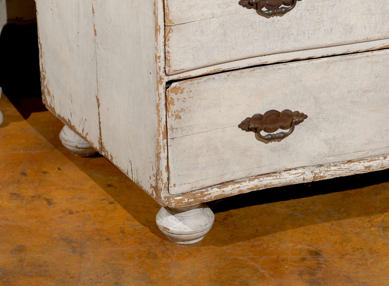 18th Century and Earlier Swedish Baroque Period Three-Drawer Grey Painted Commode with Serpentine Front