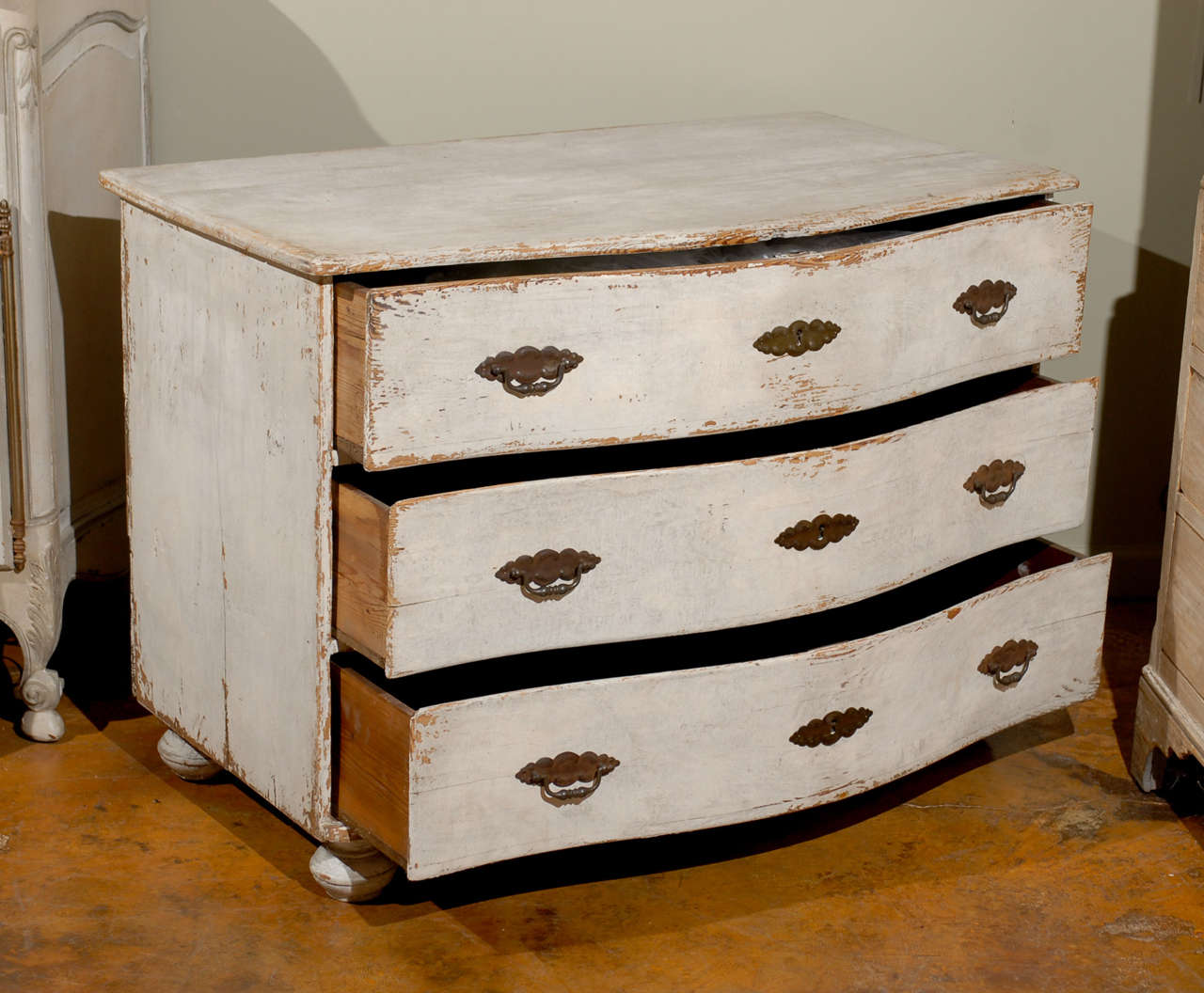 Pine Swedish Baroque Period Three-Drawer Grey Painted Commode with Serpentine Front