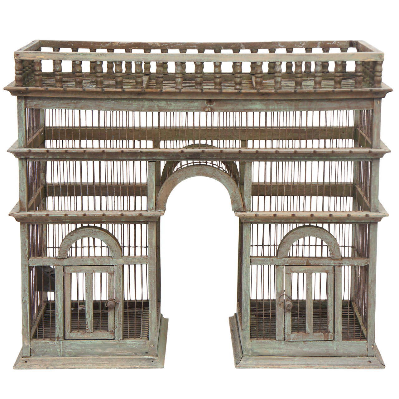 Arc de Triomphe Aviary