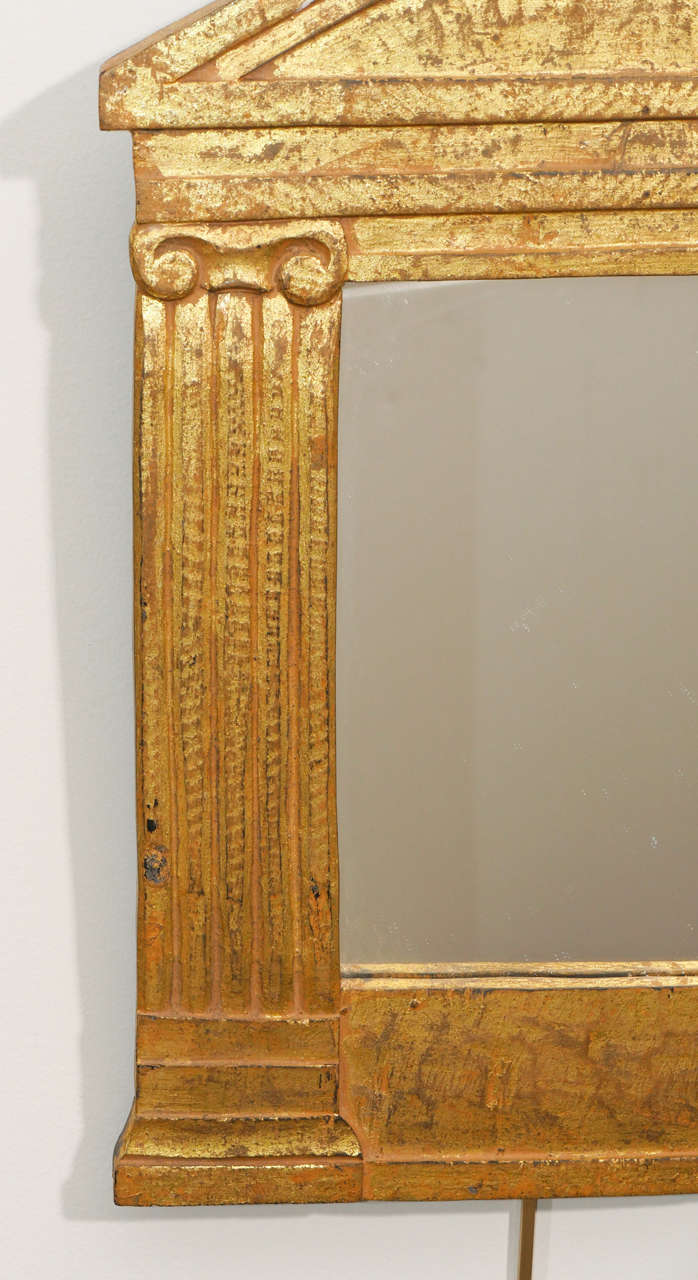 A Small Giltwood Mirror In Good Condition In New York, NY