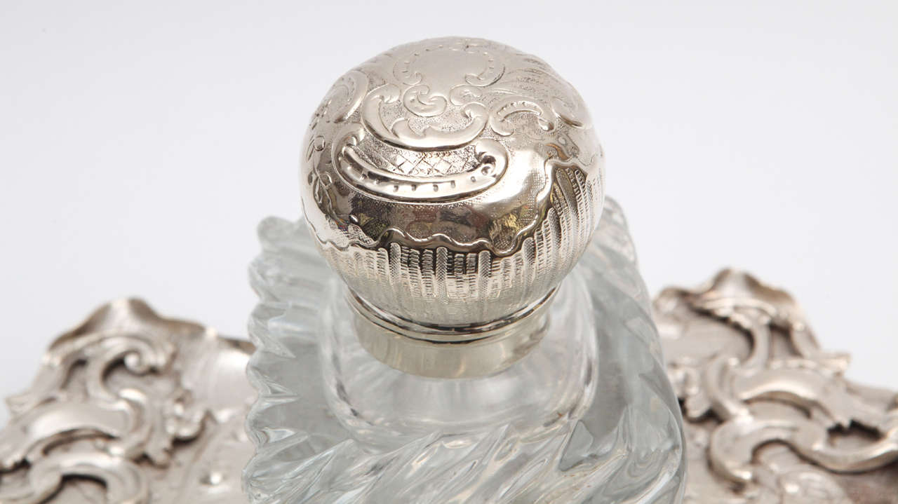 European 1900s English Crystal and Silver Plated Sheffield Inkwell on Tray For Sale
