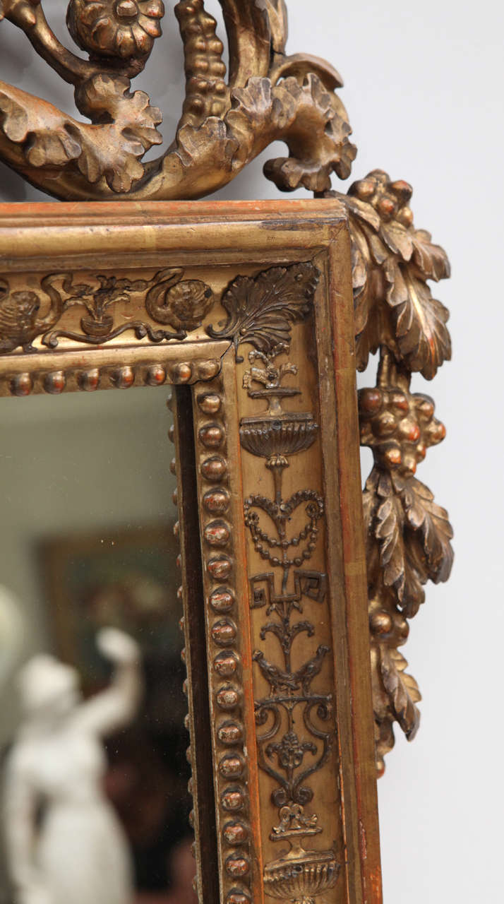 Paire de miroirs Empire français en bois doré du XIXe siècle en vente 1