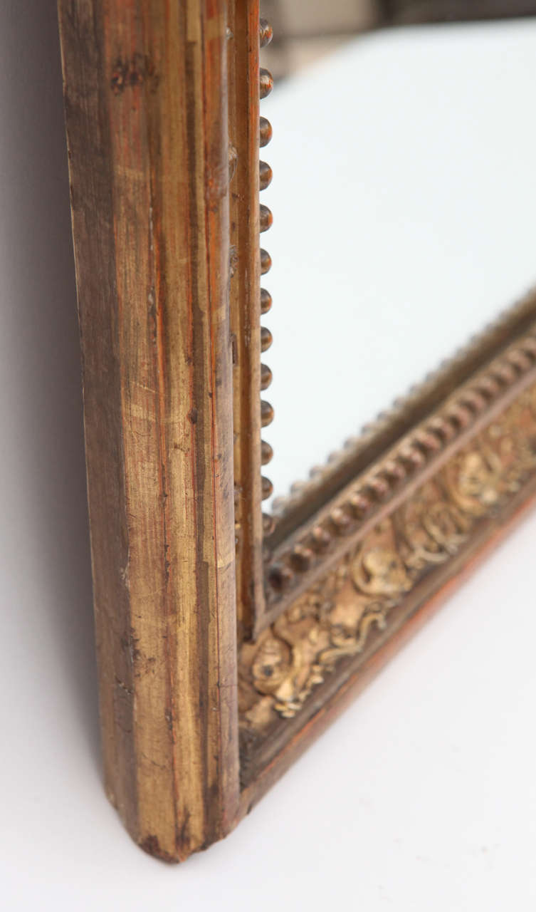 Paire de miroirs Empire français en bois doré du XIXe siècle en vente 2