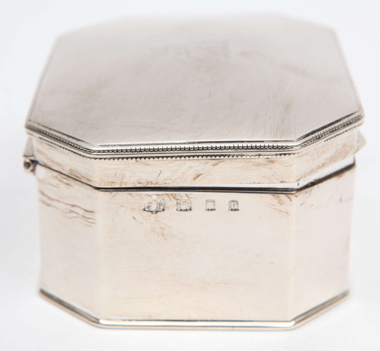 Caja inglesa de plata de ley de 1900 con interior bañado en oro Plata esterlina en venta