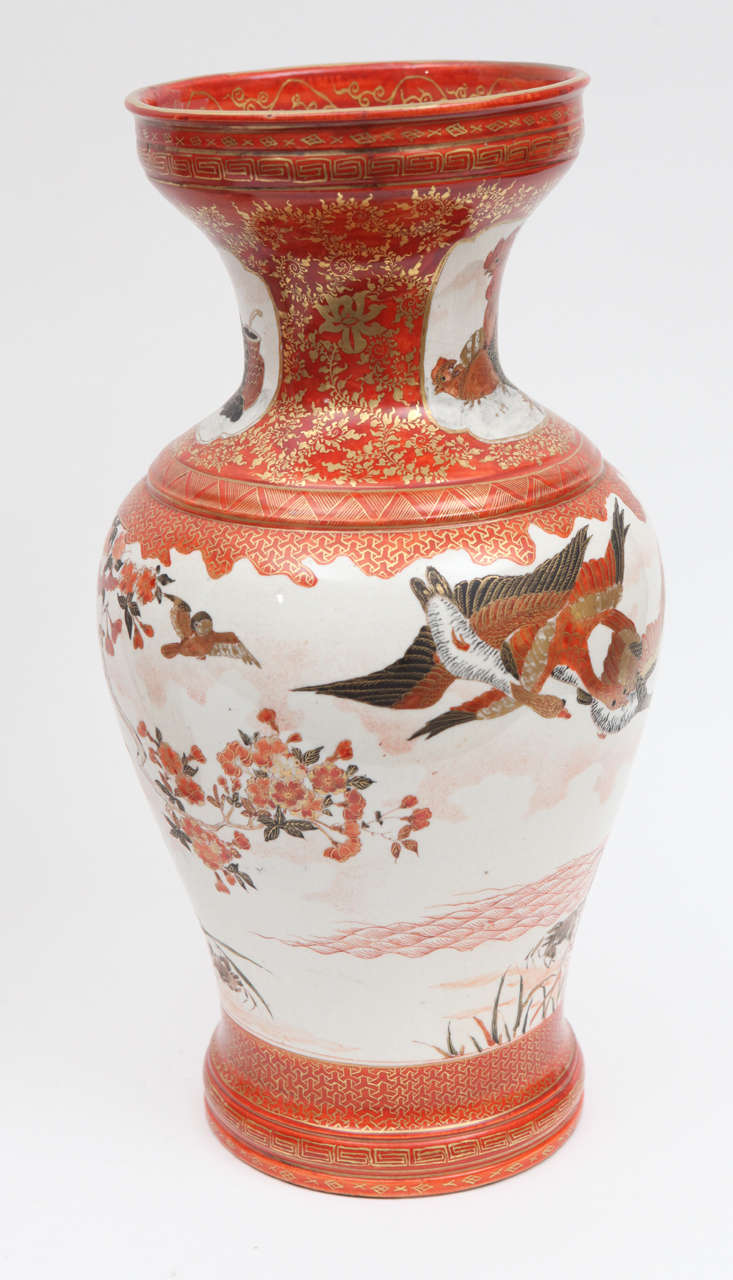 Pair of 19th Century Japanese Porcelain Kutani Vases For Sale 1