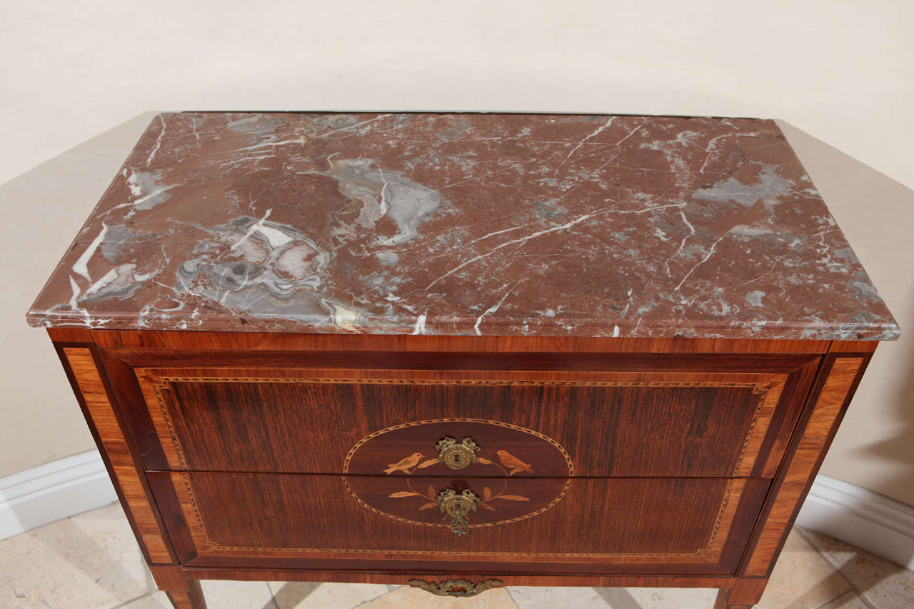 19th Century Italian Commode with Inlay For Sale 1