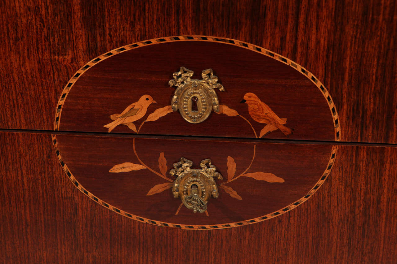 19th Century Italian Commode with Inlay For Sale 3