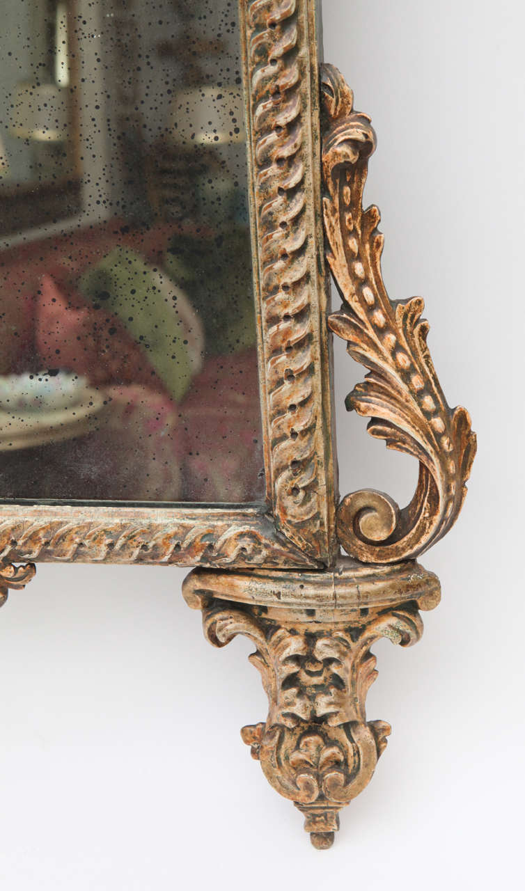 Italienischer Spiegel aus vergoldetem und bemaltem Holz, 18. Jahrhundert im Angebot 3