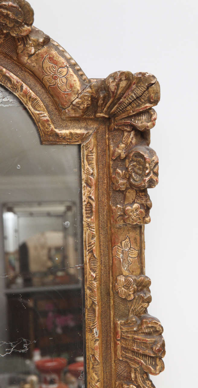Carved 18th Century French Regence Giltwood Mirror For Sale