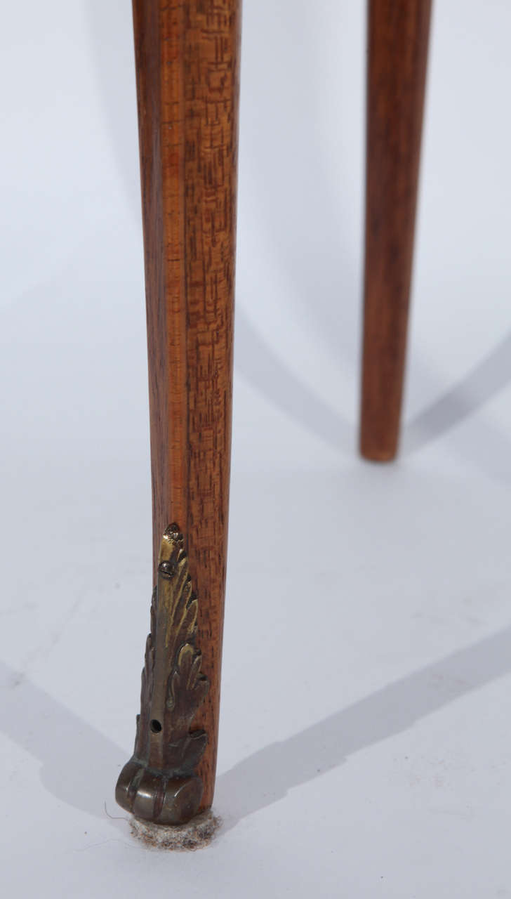 20th Century Pair of 1900s French Kidney Shaped Walnut End Tables