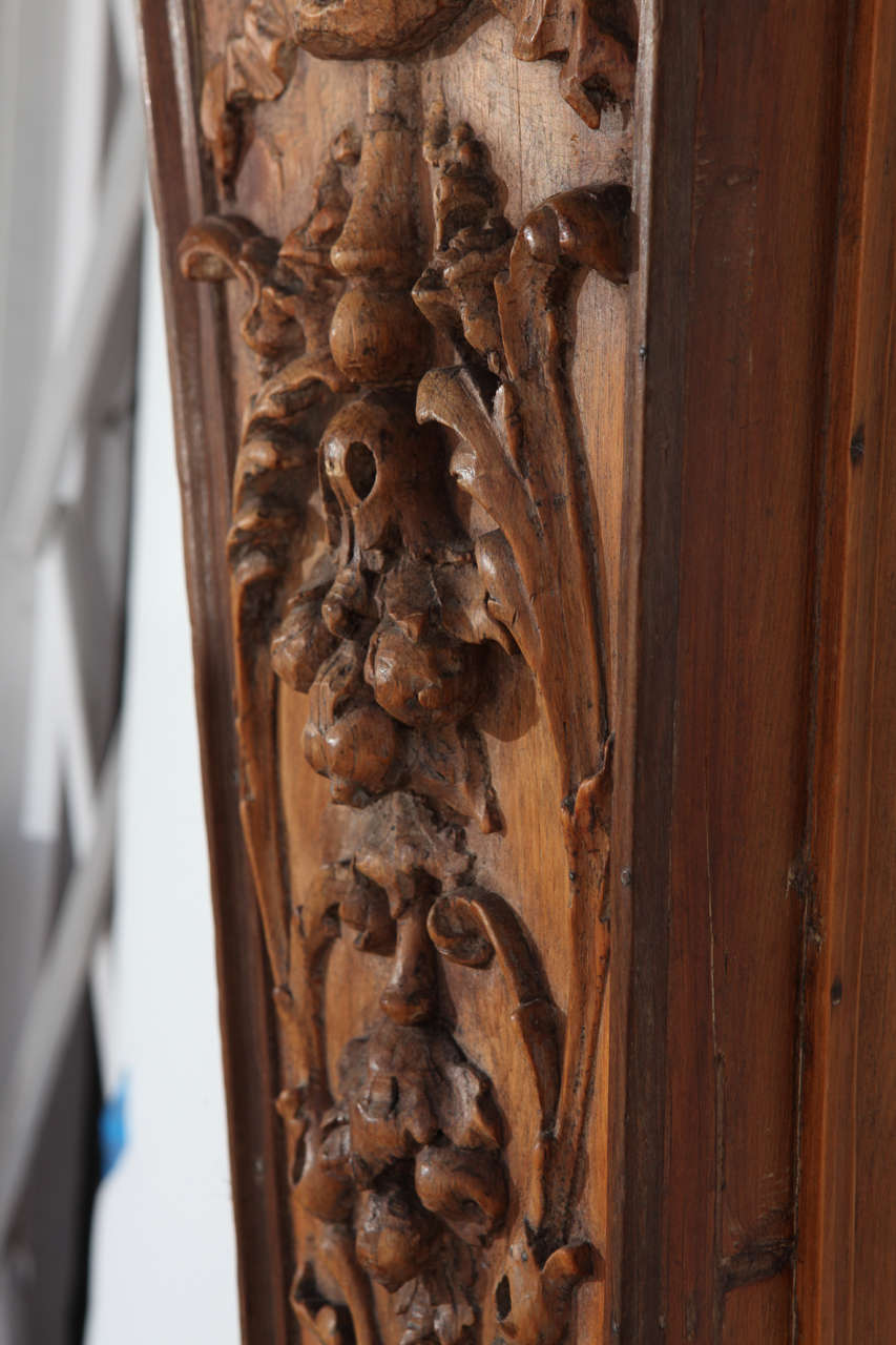Pin Paire de piédestaux en pin anglais du 19ème siècle en vente