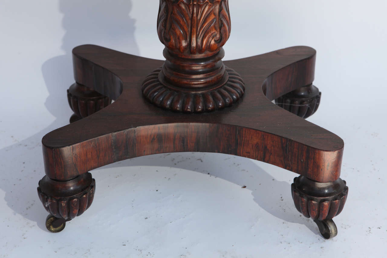 Anglais Table boîte en bois de rose de style Régence anglaise du 19ème siècle en vente