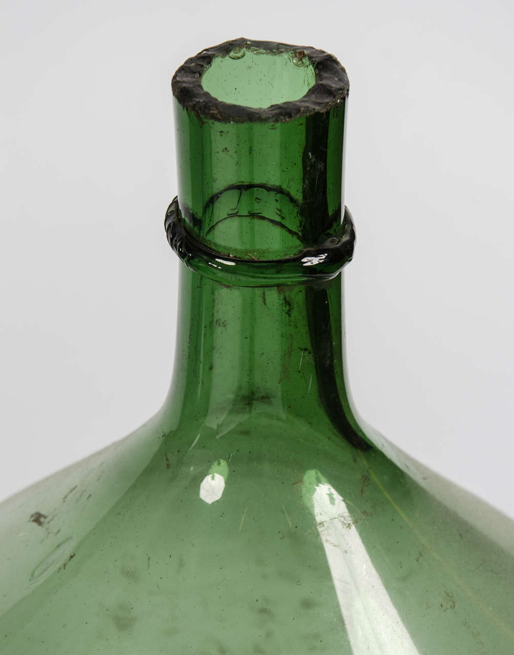 Rustic Pair of Late 18th Century Green Handblown Demijohns Glass Bottles  For Sale