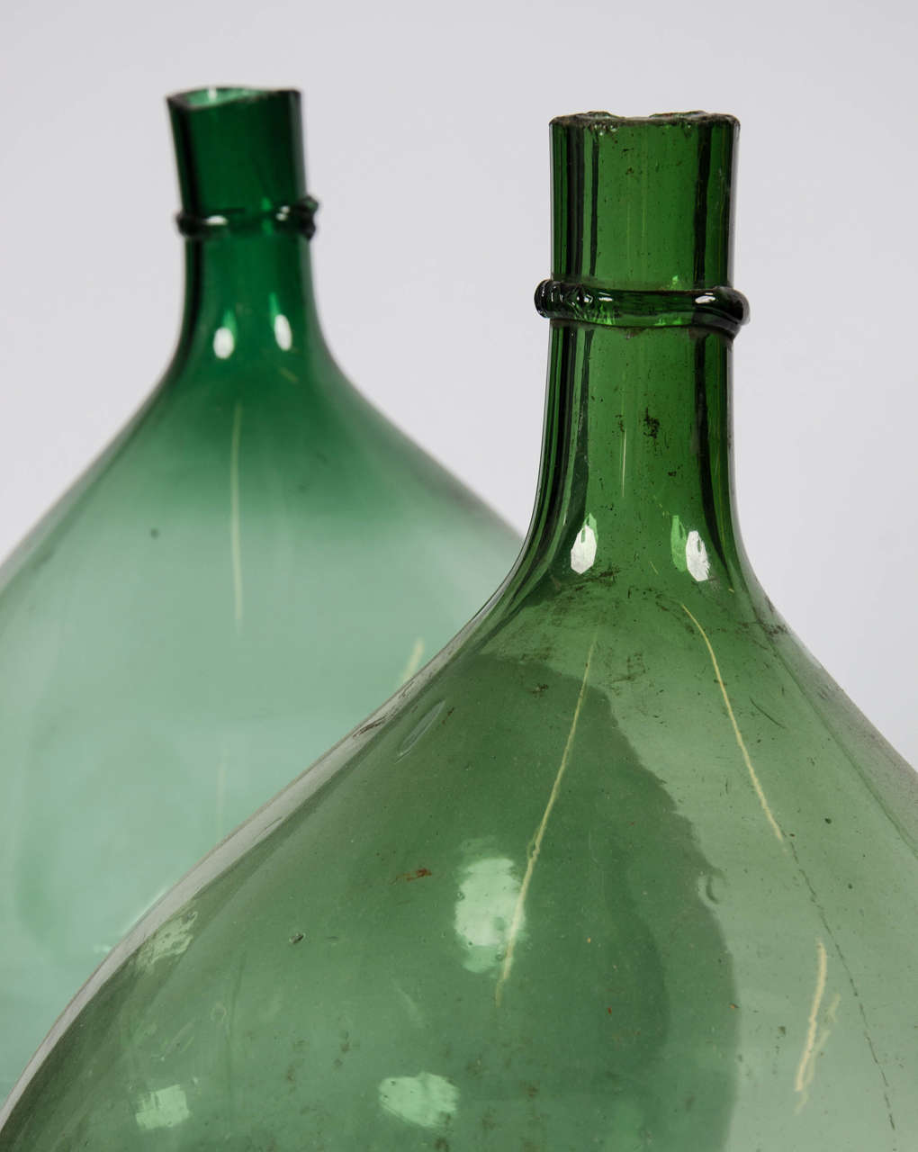 French Pair of Late 18th Century Green Handblown Demijohns Glass Bottles  For Sale
