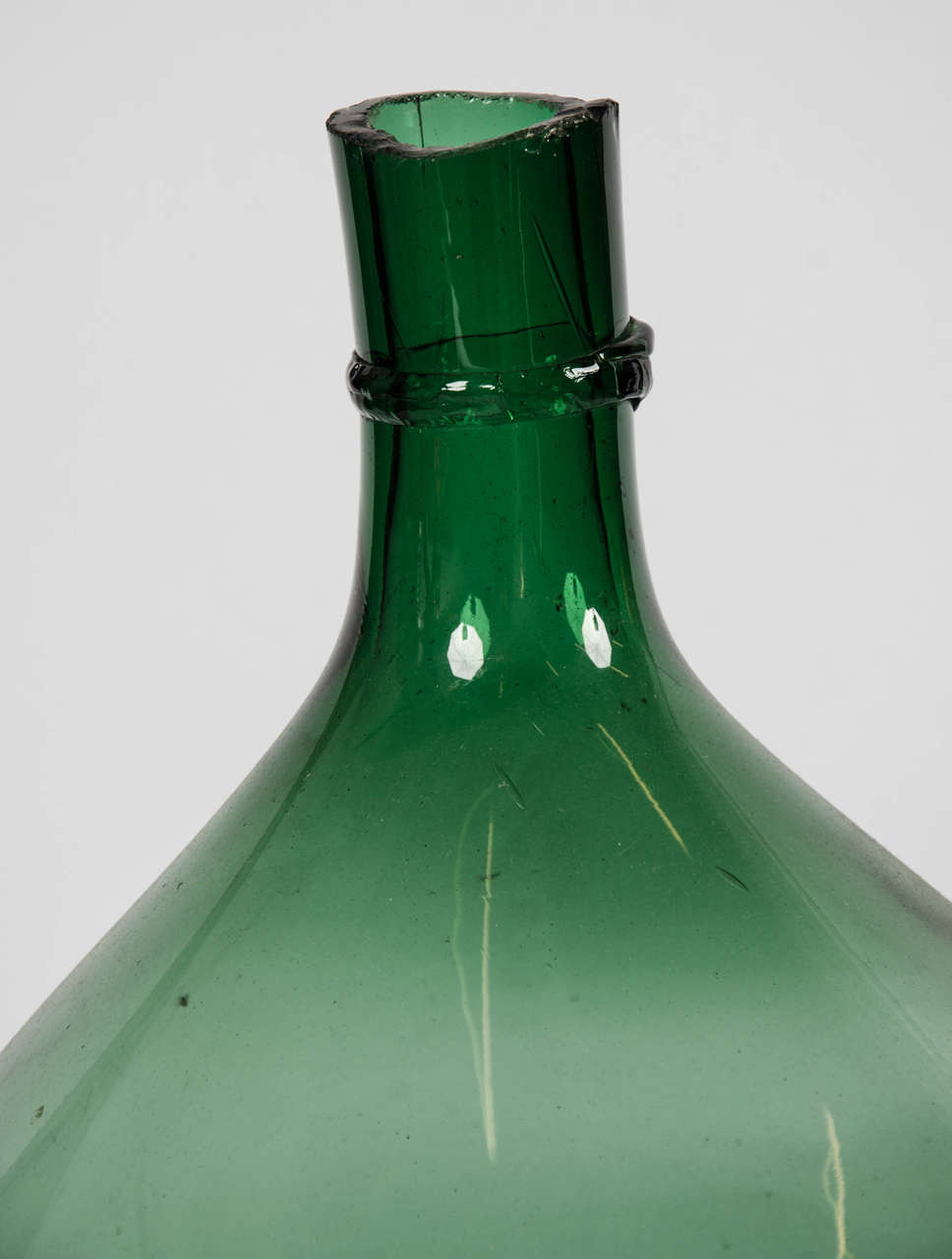 Pair of Late 18th Century Green Handblown Demijohns Glass Bottles For Sale 1