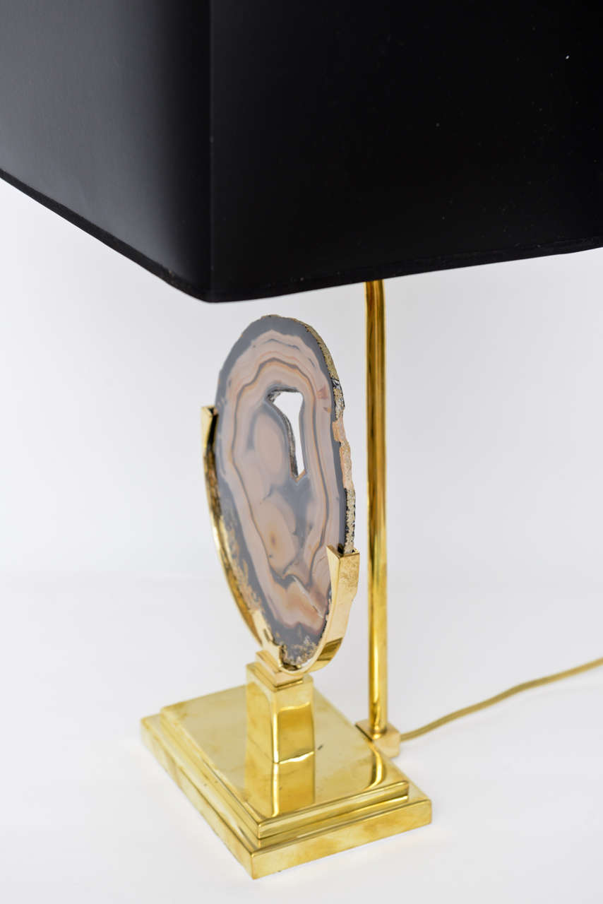 Brass 2 Light Table Lamp with Agate Disc Willy Daro Style French Provincial In Good Condition For Sale In Miami, FL