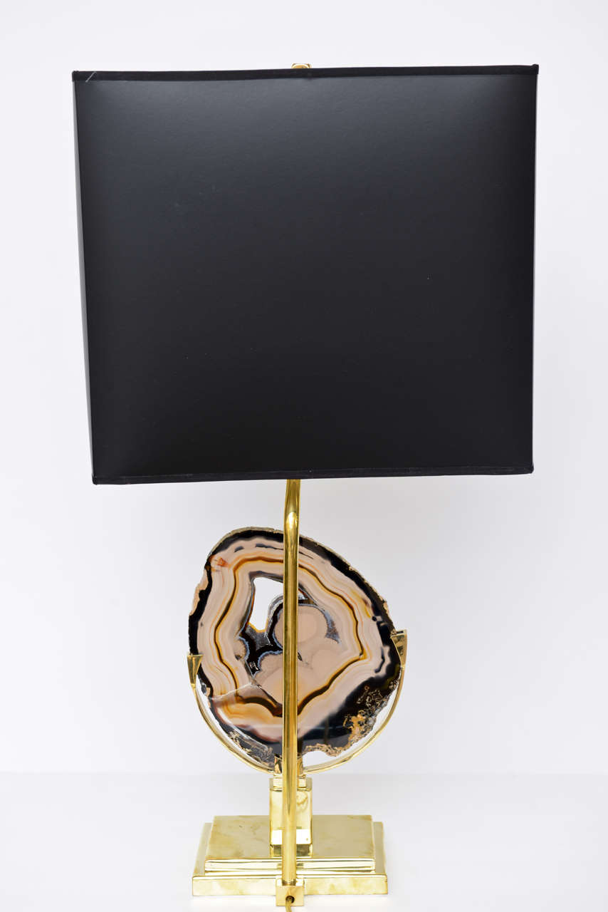 Lampe de bureau à 2 lumières en laiton avec disques en agate de style provincial français Willy Daro Bon état - En vente à Miami, FL