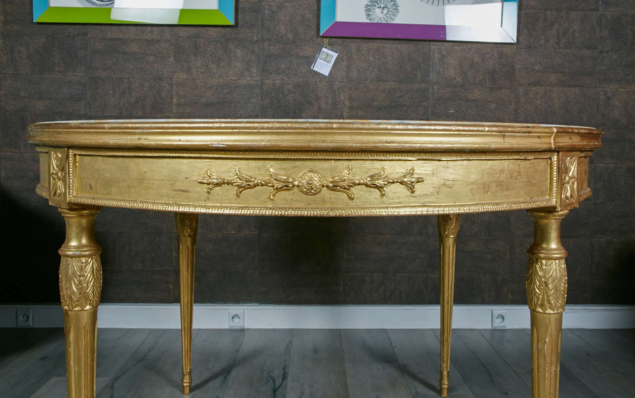 1880s Italian Giltwood Louis XVI Style Center Table In Excellent Condition In Paris, FR